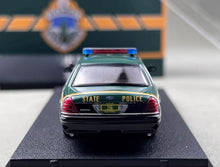Load image into Gallery viewer, Rollin 1:64 Vermont Police VSP CV CROWN VICTORIA Model Diecast Metal Car New Collection