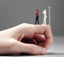 Load image into Gallery viewer, 1:64 Painted Unpainted Figure Model Miniature Resin Diorama Sand Girl Shooting New