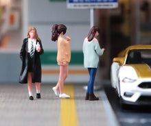 Load image into Gallery viewer, 1:64 Painted Figure Model Miniature Resin Diorama Sand Girl Lady Pretty Friend