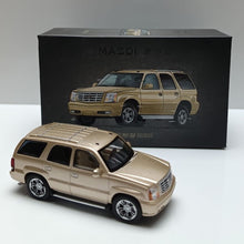 Load image into Gallery viewer, Masdi 1:64 Gold 2005 Escalade Full Size SUV Sport Model Diecast Metal Car New Collection