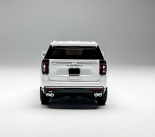 Load image into Gallery viewer, Masdi 1:64 White Suburban Full Size SUV Sports Model Diecast Metal Car New Collection