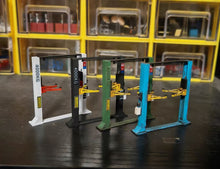 Load image into Gallery viewer, 1:64 Painted Figure Model Miniature Resin Sand Toy Repair Two-post Column Lift