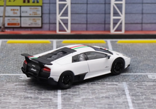 Load image into Gallery viewer, Maxwell 1:64 White LP670-4 SV Super Racing Sports Model Diecast Metal Car New