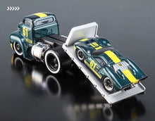 Load image into Gallery viewer, Maisto 1:64 1950 COE Flatbed Trailer 1966 GT40 MK II Model Diecast Metal Car