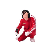 Load image into Gallery viewer, 1:64 Painted Figure Model Miniature Resin Diorama Sand Racing Car Repairman Toy