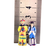 Load image into Gallery viewer, 1:64 Painted Figure Model Miniature Resin Diorama Emperor imperial Concubine Toy New