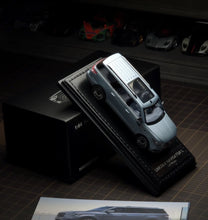 Load image into Gallery viewer, WTX 1:64 Blue Navigator L Full Sized SUV Sports Model Diecast Metal Car New Collection