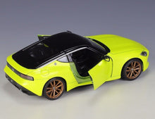 Load image into Gallery viewer, Maisto 1:24 Yellow 2023 Nissan Z Racing Sports Model Toy Diecast Metal Car BN