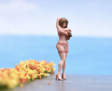 Load image into Gallery viewer, 1:64 Painted Figure Model Miniature Resin Sand Beauty Girl Camera Sexy Woman