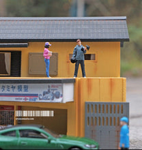 Load image into Gallery viewer, 1:64 Painted Figure Mini Model Miniature Resin Diorama Gym Sport Lady Man Couple New Scene