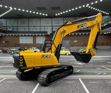 Load image into Gallery viewer, 1:76 Yellow JCB Construction Excavator Digger Model Diecast Metal New Collection