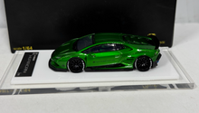 Load image into Gallery viewer, Onemodel 1:64 Green LP610 Huracan LB Sports Model Diecast Resin Car New Collection