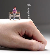 Load image into Gallery viewer, 1:64 Painted Figure Model Miniature Resin Diorama Sand Man Lady Sitting Bench New