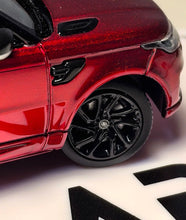 Load image into Gallery viewer, WHELART 1:64 2018 Red Range Rover Sports SUV Model Diecast Metal Car New Collection