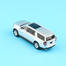 Load image into Gallery viewer, Masdi 1:64 Silver Suburban Full Size SUV Sports Model Diecast Metal Car New Collection