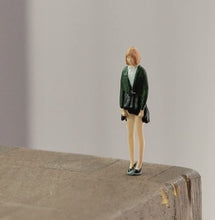 Load image into Gallery viewer, 1:64 Painted Figure Mini Model Miniature Car Scenes Resin Short Hair Girl Lady