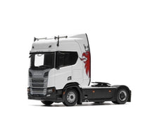 Load image into Gallery viewer, Masdi 1:64 White Griffin Scania R500 Truck Tractor Model Diecast Metal Car New Collection
