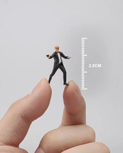 Load image into Gallery viewer, 1:64 Painted Figure Mini Model Miniature Resin Diorama Sand Suit Man With Gun New