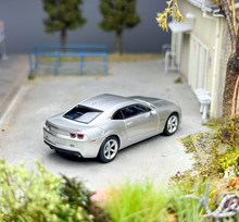 Load image into Gallery viewer, GOC 1:64 Silver Camaro Coupe SS Sports Model Diecast Metal Car New Collection