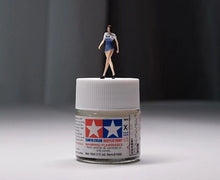 Load image into Gallery viewer, 1:64 Painted Figure Mini Model Miniature Resin Diorama Sand Uniform Girl Walking