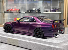 Load image into Gallery viewer, MH 1:18 Purple Skyling GTR R34 Nismo RB26DETT Engine Model Diecast Metal Car