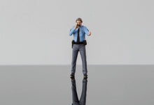 Load image into Gallery viewer, 1:64 Painted Figure Model Miniature Resin Diorama Policeman Police Officers Set