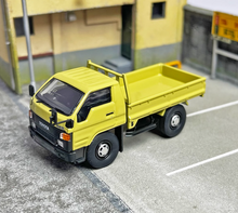 Load image into Gallery viewer, Master 1:64 Dyna Pickup Truck Model Diecast Metal Car Box