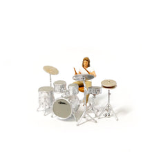 Load image into Gallery viewer, 1:64 Painted Figure Mini Model Miniature Resin Diorama Singer Artist Band Man