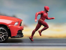 Load image into Gallery viewer, 1:64 Painted Figure Model Miniature Resin Diorama Sand Red Man Running Flash Toy New Collection