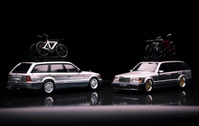 Load image into Gallery viewer, Mortal 1:64 Benz S124 E300 Wagon Roof Bicycle Classic Model Diecast Metal Car New
