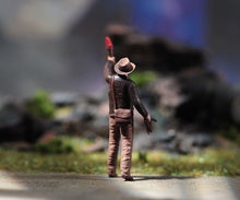 Load image into Gallery viewer, 1:64 Painted Unpainted Figure Model Miniature Resin Diorama Sand Treasure Hunter