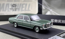 Load image into Gallery viewer, Maxwell 1:64 Green W114 200 Strich 8 Classic Sedan Model Diecast Metal Car New Collection