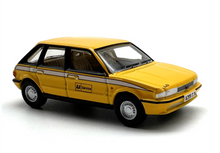 Load image into Gallery viewer, OXFORD 1:76 Yellow Austin Master AA Service Hatchback Model Diecast Metal Car New Collection