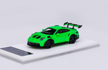 Load image into Gallery viewer, SOLO 1:64 Green 2021 911 GT3 RS 992 Racing Sports Model Diecast Resin Car New