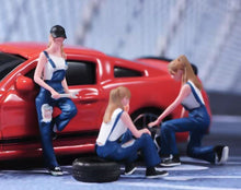 Load image into Gallery viewer, 1:64 Painted Figure Model Miniature Resin Diorama Woman Car Repair Worker Beauty