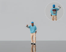 Load image into Gallery viewer, 1:64 Painted Figure Model Miniature Resin Diorama Sand Toy Street Young Man Boy