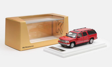 Load image into Gallery viewer, MK 1:64 2003 Red Suburban Full Size SUV Sports Model Diecast Metal Car New Collection