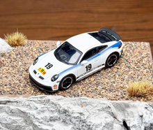 Load image into Gallery viewer, Minigt 1:64 White 911 Dakar #19 1974 Rally Sports Model Diecast Metal Car New Collection