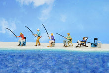 Load image into Gallery viewer, 1:64 Painted Figure Model Miniature Resin Diorama Sand Fishing Fisherman Angeler New Collection