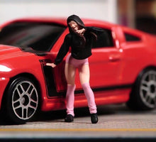 Load image into Gallery viewer, 1:64 Painted Figure Model Miniature Resin Diorama Sand Sunshine GIrl Sweet Candy New Collection