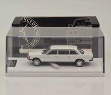 Load image into Gallery viewer, GOC 1:64 White 1976 230e v123 Luxury Classic Model Diecast Metal Car New Collection