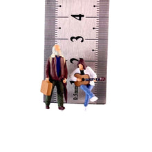 Load image into Gallery viewer, 1:64 Painted Figure Model Miniature Resin Diorama Sand Guitar Man Passersby Toy