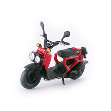 Load image into Gallery viewer, 1:64 Painted Figure Mini Model Miniature Resin Diorama Vintage Motocycle Man