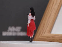 Load image into Gallery viewer, 1:64 Painted Figure Model Miniature Resin Diorama Toy Sand Girl Pretty Beauty