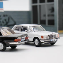 Load image into Gallery viewer, Maxwell 1:64 450SEL W116 Sedan Classic Sport Model Diecast Metal Car New