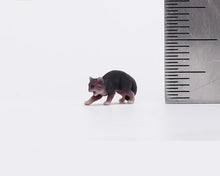 Load image into Gallery viewer, 1:64 Painted Figure Model Miniature Resin Diorama Sand Cats and Dogs Set Pet Toy