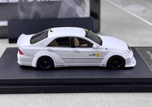 Load image into Gallery viewer, Star 1:64 White Crown S180 Athlete LB VIP Sedan Model Diecast Metal Car New Collection