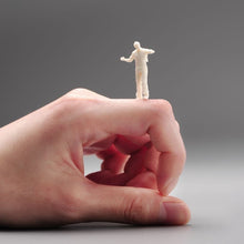 Load image into Gallery viewer, 1:64 Painted Unpainted Figure Model Miniature Resin Diorama Sand Traveling Man New