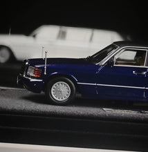 Load image into Gallery viewer, MZS 1:64 HEC Blue W126 1000Sel Luxury Limousine Model Diecast Metal Car New Collection