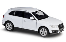 Load image into Gallery viewer, WELLY 1:24 Q5 Quattro SUV Sports Model Diecast Metal Car Display